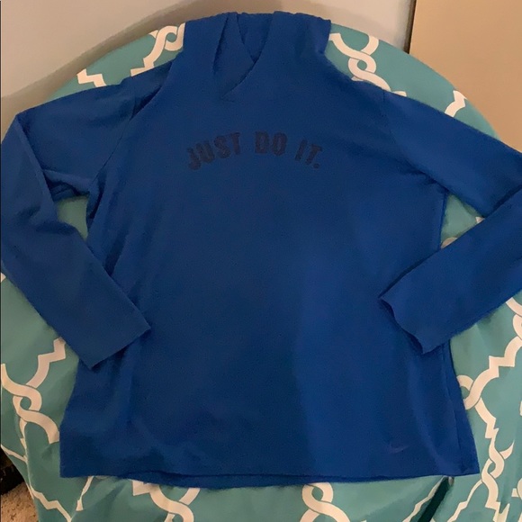 nike pullover - Picture 1 of 1